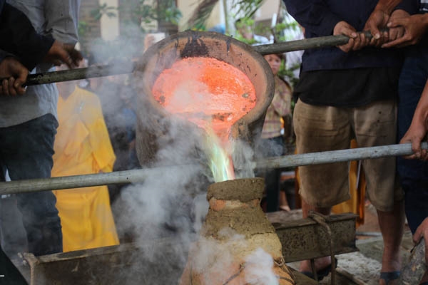 Đà Nẵng: Chùa Phổ Quang (Nại Hiên Đông) đúc đại hồng chung 