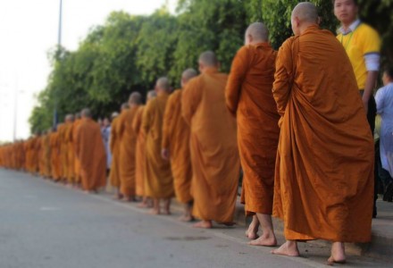 Gắn kết Phật giáo vào chính trị là làm hỏng Đạo Phật