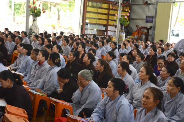 Ban Hoằng pháp Nghệ An khai giảng lớp giáo lý "Giáo Lý Hoa Sen"