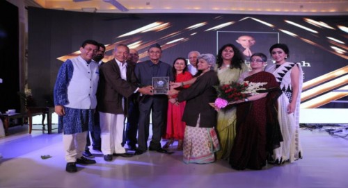 Quỹ Gandhi Mandela trao giải thưởng Hoà bình đầu tiên cho Thiền sư Thích Nhất Hạnh