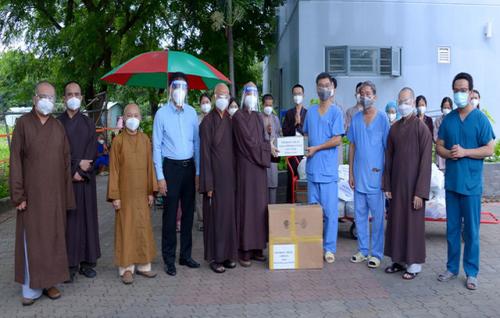 Giáo hội Phật giáo Việt Nam ủng hộ hơn 300 tỉ đồng chống dịch