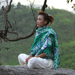 “Ăn chay và ngồi thiền giúp tôi đẹp hơn”