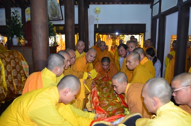 TT. Huế: Lễ nhập kim quan cố Hòa thượng Thích Giác Quả