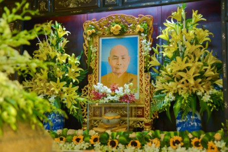 Sáng mãi hạnh Thầy 