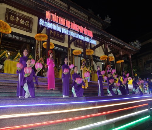 Khai mạc Hội thảo khoa học Hoằng pháp Hải ngoại tại Huế