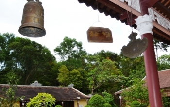 Cách thỉnh chuông, trống, mõ và chuông trống Bát nhã