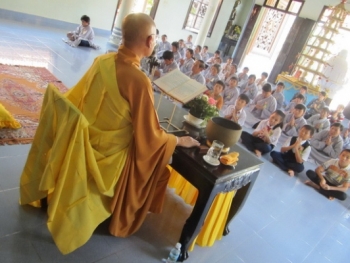 Chùa Đức Hòa tổ chức lễ Quy y nhân mùa Vu lan PL. 2557