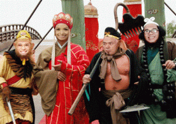 Giới trẻ "chế ảnh" tôn giáo trò đùa cần phải lên án