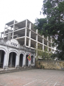 Xây Trung tâm thương mại 'báo hại' nhà chùa