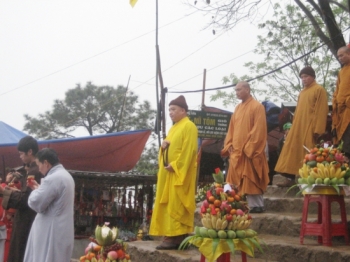 Hà Tĩnh:  Khai hội chùa Hương  Tích
