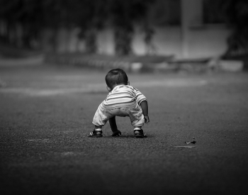 Đứng dậy sau vấp ngả