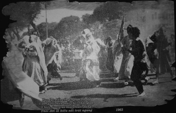 Bốn mươi chín năm xin đừng quên