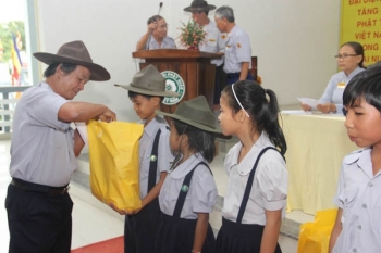 Phân ban GĐPT Đà Nẵng tặng quà tết cho đoàn sinh nghèo vượt khó