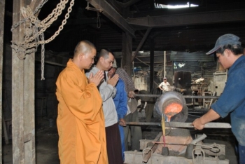 Chùa Phúc Lâm tôn tạo đại hồng chung cúng chùa Phước Sơn ở Bình Thuận