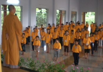 Tìm hiểu lựa chọn khóa tu mùa hè tại các chùa