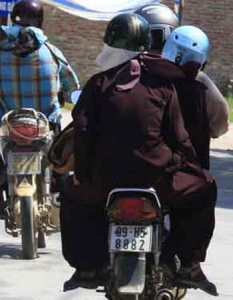 Bắc Ninh: Những kẻ giả  sư tung hoành khắp nơi