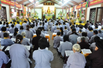 Chùa Bằng: Ngày cuối Pháp hội Dược Sư với “Ý nghĩa của cầu nguyện”