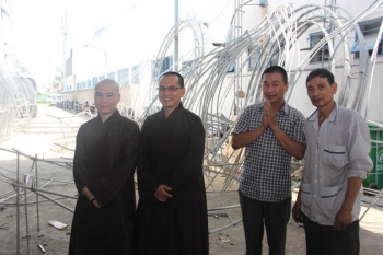 Bảy đóa sen sẽ ngời sáng trên sông Hàn trong mùa Phật đản tại Đà Nẵng