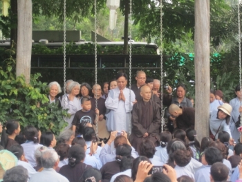 Chỉ có tâm từ mà thôi