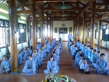 Chùa Từ Xuyên ngày tu an lạc lần thứ 6 năm 2013