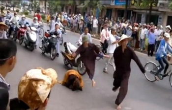 Diễn biến mới nhất về nhóm người "tự nguyện" đi theo Đại đức T. Tâm Mẫn