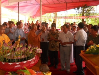 Chùa Thiên tượng Đại lễ Phật đản PL 2557