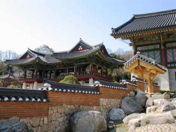 Chùa Bongeun: Chốn bình yên cho tâm hồn