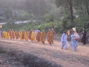 Hà Tĩnh:  Đoàn hành hương chùa Giác Hạnh cầu nguyện Quốc thái dân an