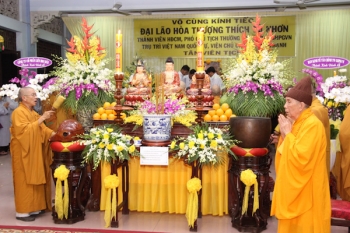 Lễ cung nghinh nhục thân Đại lão HT. Thích Từ Nhơn nhập kim quan