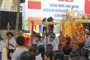 Đại lễ bạt độ cầu siêu,đúc đại hồng chung tại Tu viện Khánh Lâm