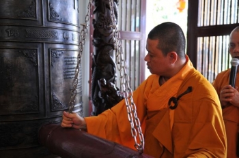 Nghi thức thỉnh đại Hồng Chung