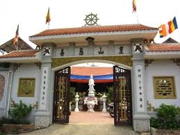 Tham khảo câu đối Thiền môn