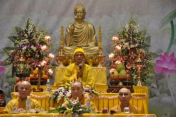 Đức Pháp chủ: Nhà sư không có đạo hạnh, trí tuệ thì lấy gì mà dạy người