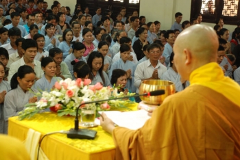 "Tín đồ PGVN chỉ còn 6.802.318 người" của báo Giác Ngộ là thông tin 'vu vơ'