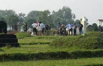 Hà Nội: 'Ngày đen tối' ở ngôi làng bị 'thánh vật'
