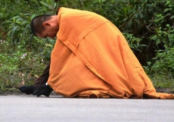 ĐĐ. Thích Tâm Mẫn đã kết thúc hành trình "nhất bộ nhất bái" tại Yên Tử