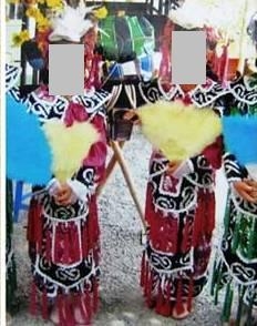 Mua quan tài, tặng... phiếu giảm giá ?