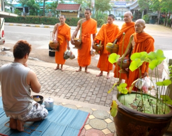 “Giác ngộ” ở Viêng Chăn