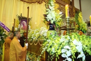 Chùm ảnh: Các đoàn viếng tang lễ HT. Thích Minh Châu - Chiều 03/09/2012