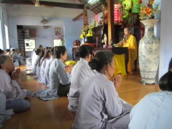 Đạo tràng Bát Quan Trai chùa Phước Lễ