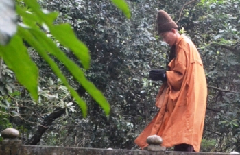 Đại đức Thích Tâm Mẫn bắt đầu lên núi Yên Tử... về 