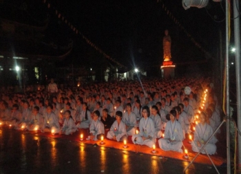 Chùa Từ Xuyên khóa tu mùa hè 2013 - Đêm thắp nến tri ân
