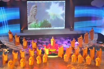 Làm gì để hoằng pháp đi vào cuộc sống?