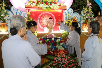 Lễ tắm Phật tại chùa An Phước Đà Nẵng