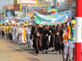 Hoằng pháp với môi trường là gì?