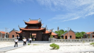 Trung Quốc phản đối chư Tăng ra Trường Sa