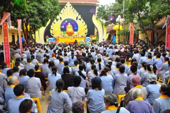 Chùa Bằng: Lễ kỷ niệm đức Phật thành đạo và 16 năm thành lập đạo tràng Pháp Hoa miền Bắc