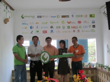 Ra mắt café Sống Xanh và phát động phong trào "Vì một Việt Nam không rác"