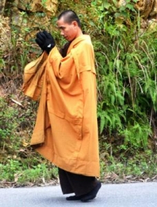 Chùm ảnh tổng hợp về Đại đức Thích Tâm Mẫn tại non thiêng Yên Tử