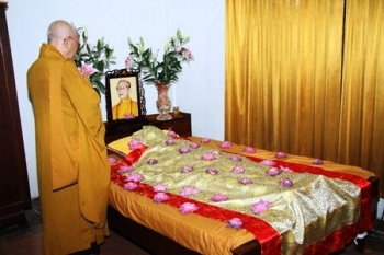 Các nhà sư luôn mỉm cười khi viên tịch